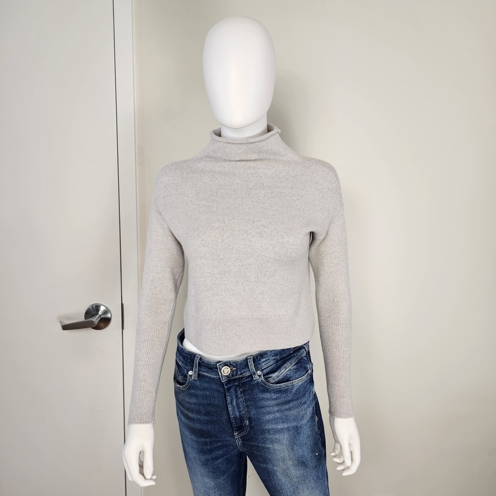 Wilfred Aritzia Light Grey Merino Wool Sweater Cropped Sz XS